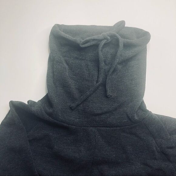 LUMIERE Charcoal Gray Long-Sleeve Super Soft Turtleneck Pullover Top Sweatshirt - Picture 6 of 13